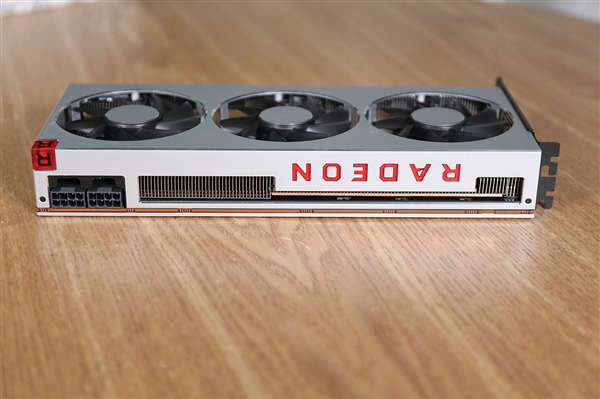 AMD 7nm划时代产品正式死亡！只活了半岁(图2)